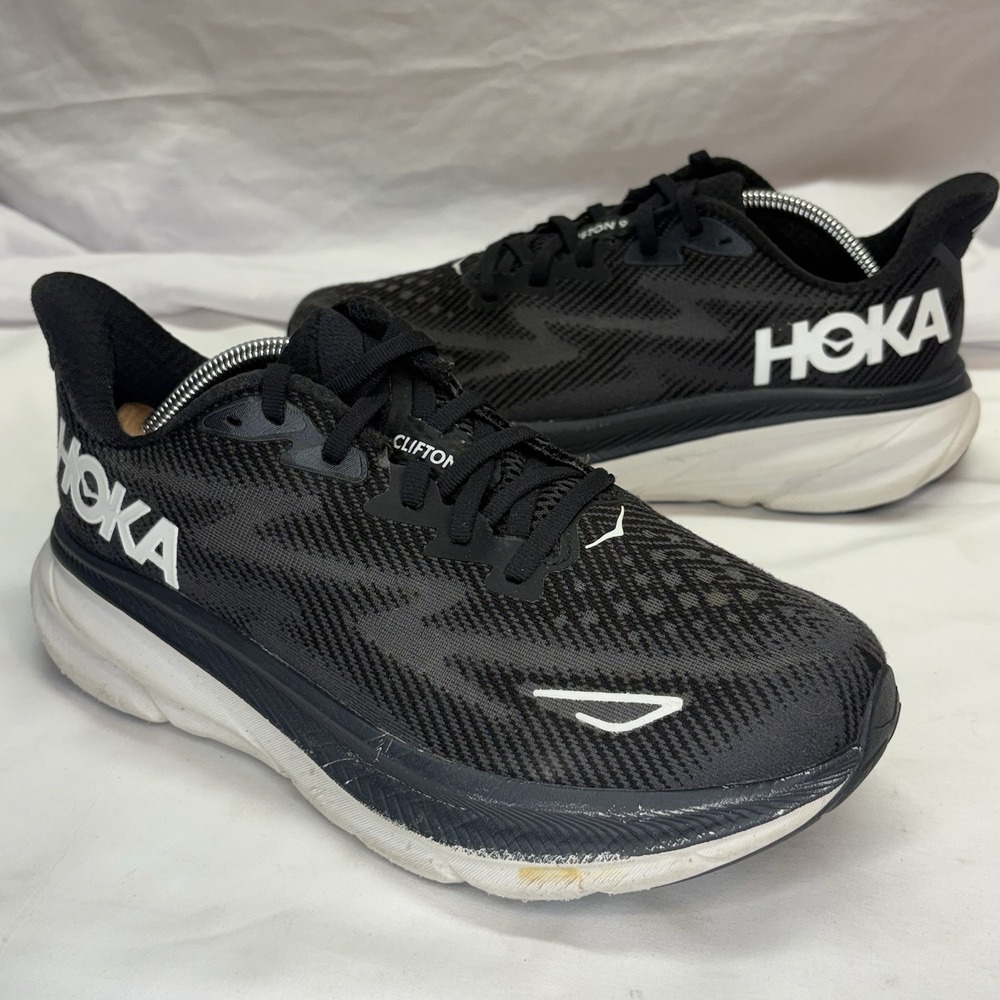 HOKA Clifton 9 Wide Women's 8 D Black White Running Shoes 1132211 BWHT Wide